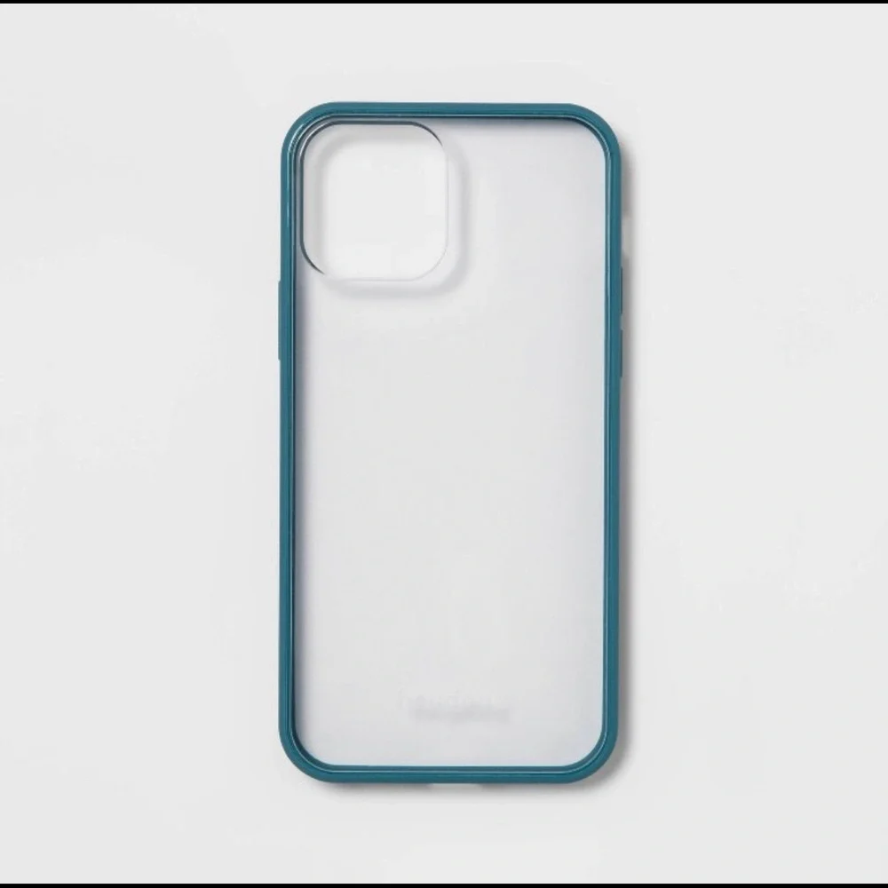 heyday Apple iPhone 12/iPhone 12 Pro Case. heyday USB-A Round Cable